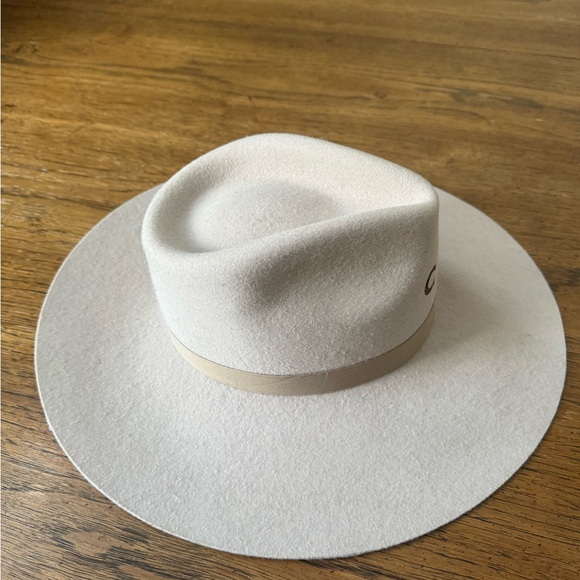 Charlie horse hat
Small
Silverbelly

Hardly used like new!!! - Picture 2 of 4